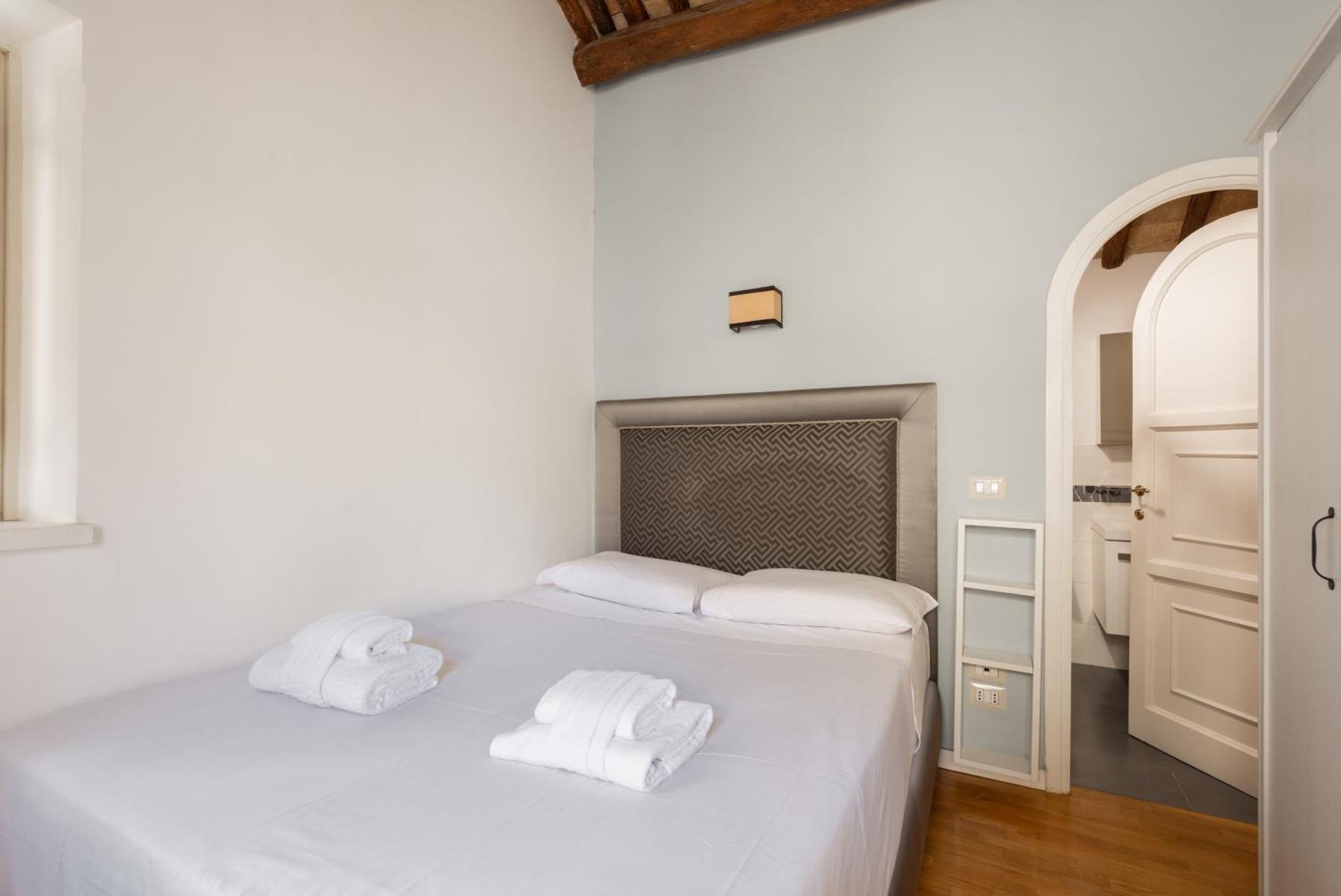 Pavone Centre Romantic Apartment Exterior foto